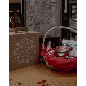 "Friends & Wine" Gift Set